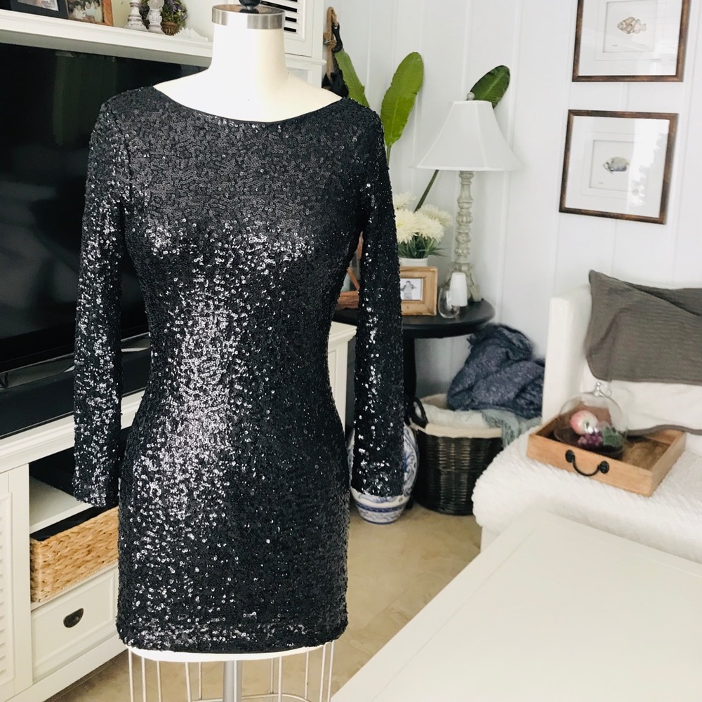 ⚡️SALE⚡️ 🖤 Black Sequin Cocktail Dress 🖤 - Picture 3 of 7